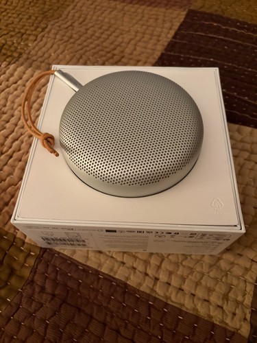 Bang olufsen beosound a1 - olufsen,