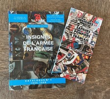 LOT DE DEUX LIVRES INSIGNES