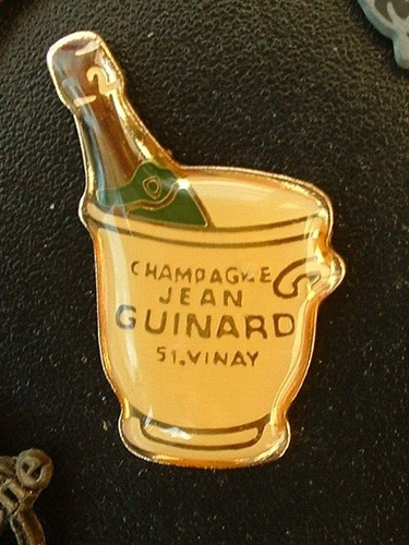 Pin champagne jean - pin's,