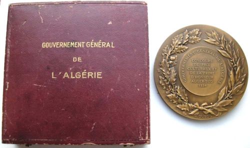 Médaille boite en bronze - médaille,