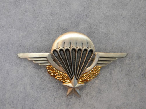 Insigne brevet parachutiste - brevet,