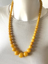 47 g Collier Perles Bakelite Couleur Ambre Jaune Ancien  bijoux vintage jewelry