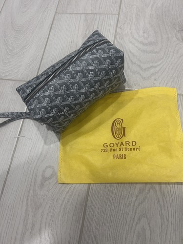 Trousse toilette goyard - de,