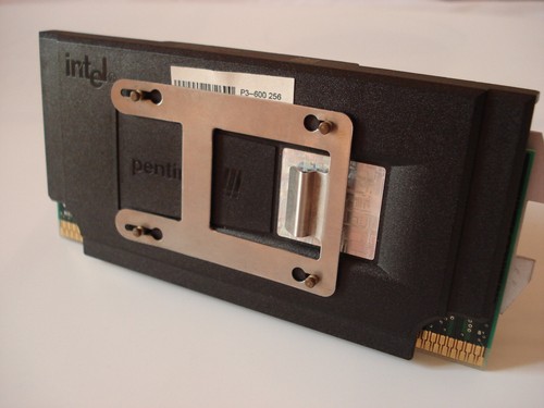 Processeur intel pentium - , iii
