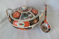 Soupiere et louche porcelaine