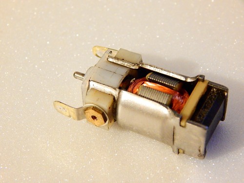 5651 moteur pôles - 5, sans