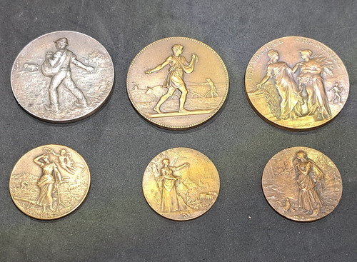 Lot médailles en bronze - lot,