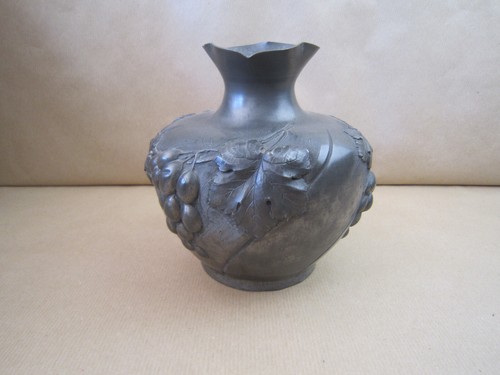 Vase pot etain signee - en,