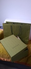Boite Vide Gucci Verte  41x29x15.5 avec sac Shopping  un peu Froissé 58x43x20.5