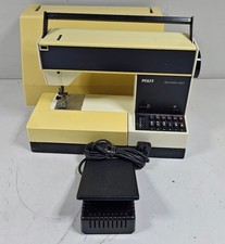 Sewing Machine PFAFF Tipmatic 1027 - non-Testé, A Égratignures Et Marques, 220V