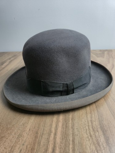 Ancien chapeau mossant - chapeau,