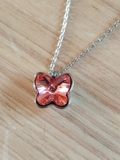 🦋 Collier Papillon Rose