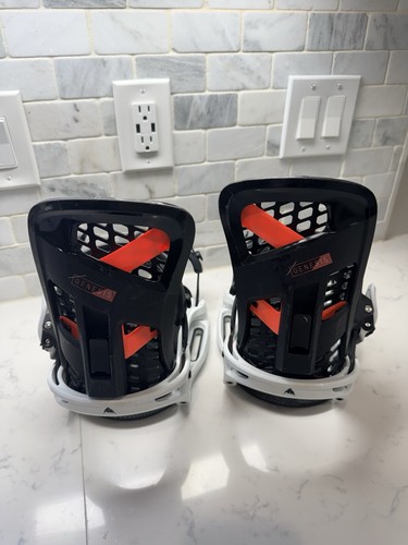 Used burton genesis est - used,
