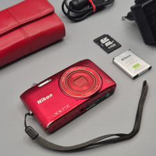 Nikon Coolpix S3400 20.1MP Digital Compact Camera Red 7x Zoom, Charger, SD, Case