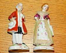 vintage 2 FIGURINE HABILLEE en