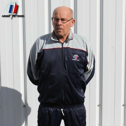 Tenue sport commissariat - tenue, de