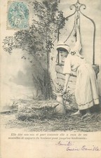 CP SERIE FEMME PIEDS NUS AU