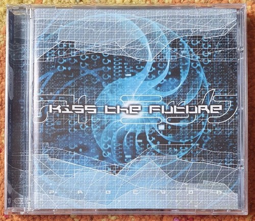 Kiss the future procyon - -,