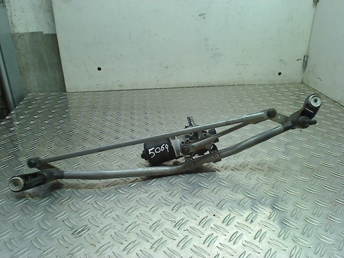 Moteur tringlerie essuie - +,