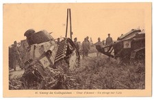 WWI France tank panzer char FT-17 Renault boue collée top photo postcard