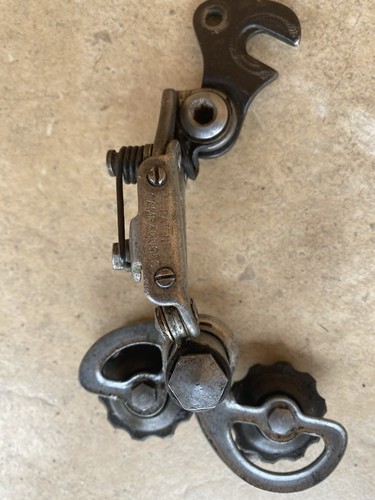 Ancien dérailleur arrière - ancien,