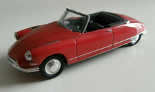 1/43 CITROEN DS 19 Cabriolet 1961 rouge sans boite