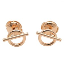 Boucles d'oreilles percées