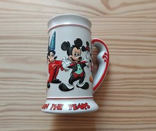 Grande tasse en ceramique CERAMIC MUG vintage EURO DISNEY Mickey au fils des ans
