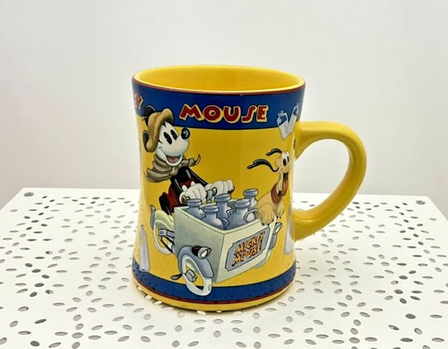 Disney mug céramique jaune