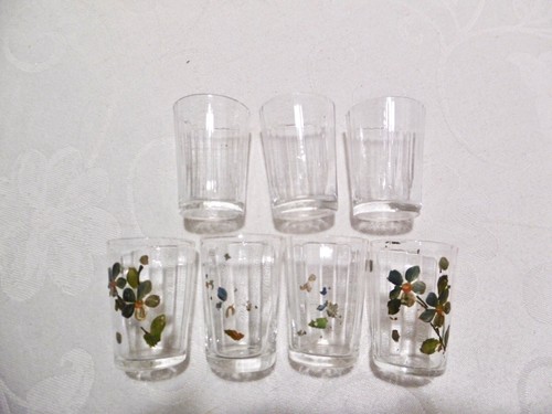 Lot petits verres anciens - 7,