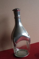 ETAINS DU MANOIR - CARAFE  -     décor de feuilles d'acanthes  -