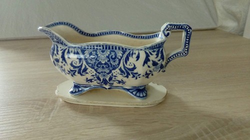 Ancienne sauciere sur dormant - ancienne,