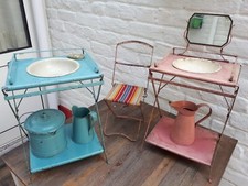 Tables de toilette avec