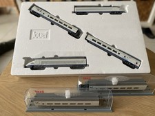 Coffret TGV AVE + 2 Voitures Intermédiaires Jouef Ho
