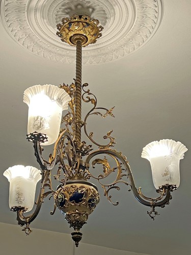 Lustre ancien florale opulent - ancien,