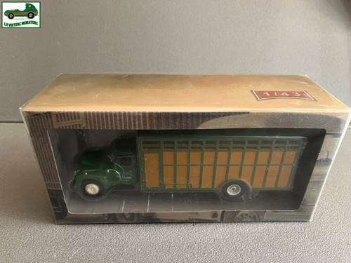 Voiture miniature camion - voiture,