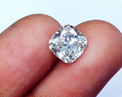 Moissanite naturelle - moissanite,