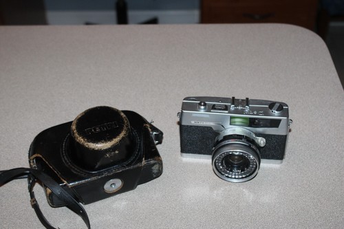Petri 35mm film rangefinder - petri,