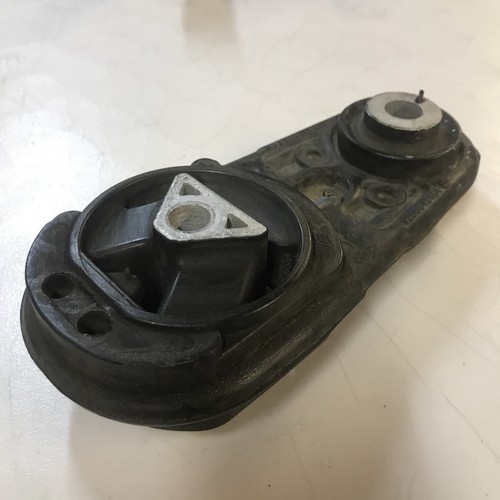 Support moteur renault megane - support,
