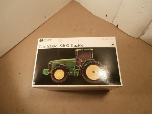 Ertl john deer 8400 - deer,