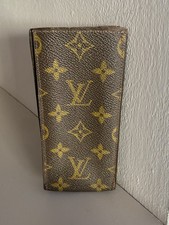 Louis Vuitton : pochette étui