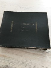 chapeau claque dans sa boite