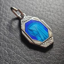 Médaille art déco profil vierge émaillé monture inoxydable religion catholicisme