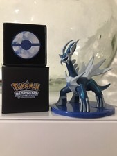 FIGURINE POKÉMON DIAMANT ÉTINCELANT DIALGA NINTENDO SWITCH + PIN’S DIAMANT ÉCRIN