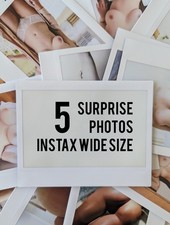 Photo de modèle nu Instax -