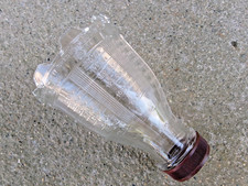 ANCIEN DOSEUR GRADUE MULTIPLE BLOQUE LAIT - MOUGIN -OUTIL USTENSILE DE CUISINE-