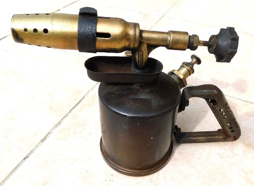 Très belle lampe souder - belle, à