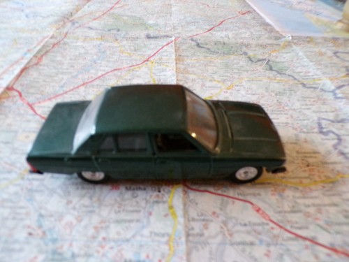 Peugeot 604 verte ancienne - peugeot,