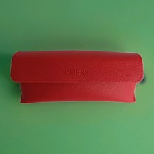 Superbe etui a lunettes Guess rouge vintage