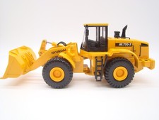 CHARGEUSE SUR PNEUS ARTICULEE HYUNDAI HL 770-7 DE 2003 - 1/40 - HYUNDAI GROUP -